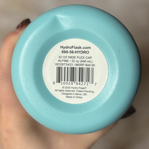 Hydroflask - Picture 3 of 3